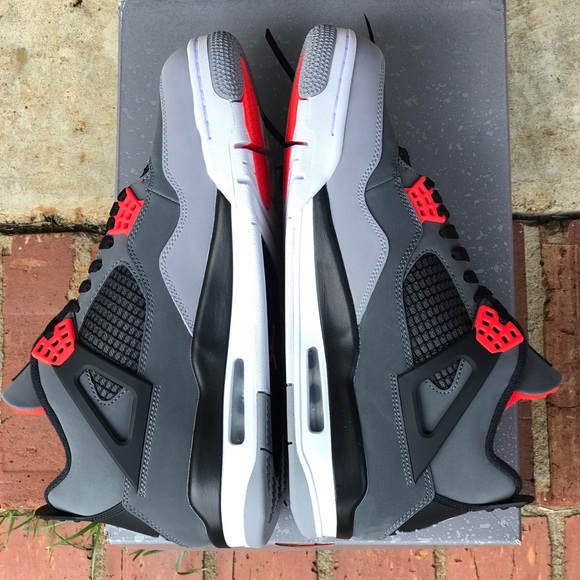 Air Jordan Retro 4 Infrared Size 11 - Picture 6 of 12
